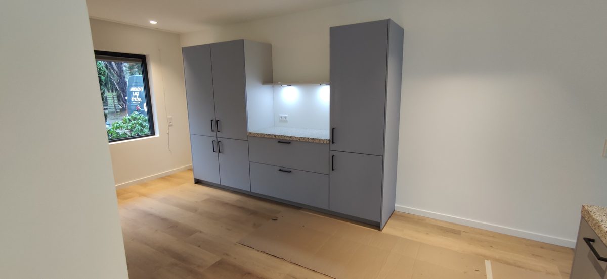 Strak kastenwand – Rotterdam