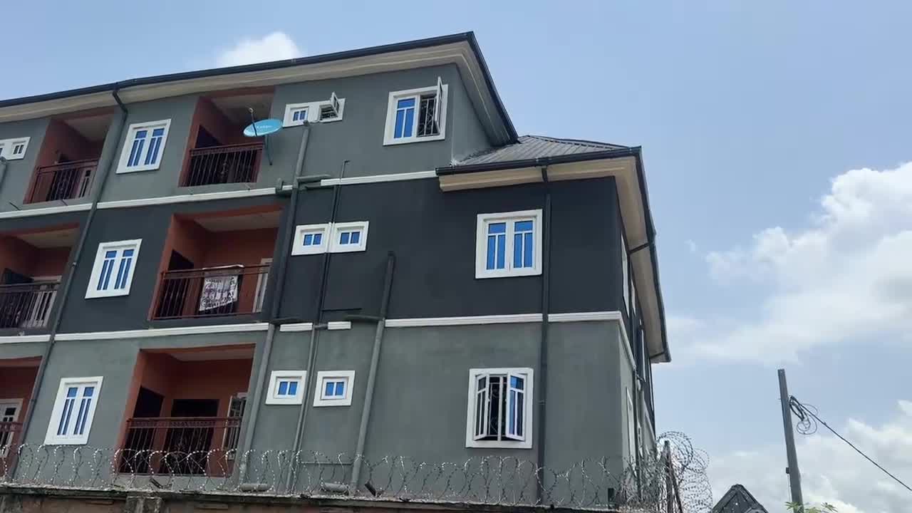 LIKA’s APARTMENT in Behind Luxie-Sky hotel , chycotel junction Amansea Awka Anambra state