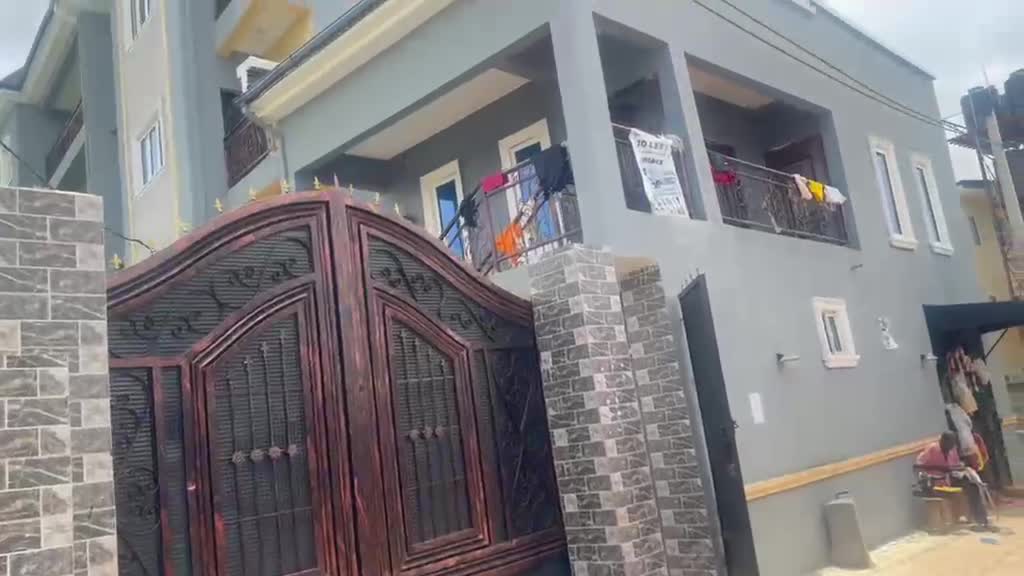STANDARD THREE BEDROOM APARTMENT in 306 street off holy family Youth village Road Amansea-Awka Anambra state