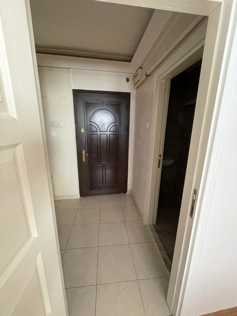 BÜYÜKESAT ULUBEY SOKAK GAZİOSMANPAŞA BAKIMLI -OTOPARKLI 3+1 95m2 23