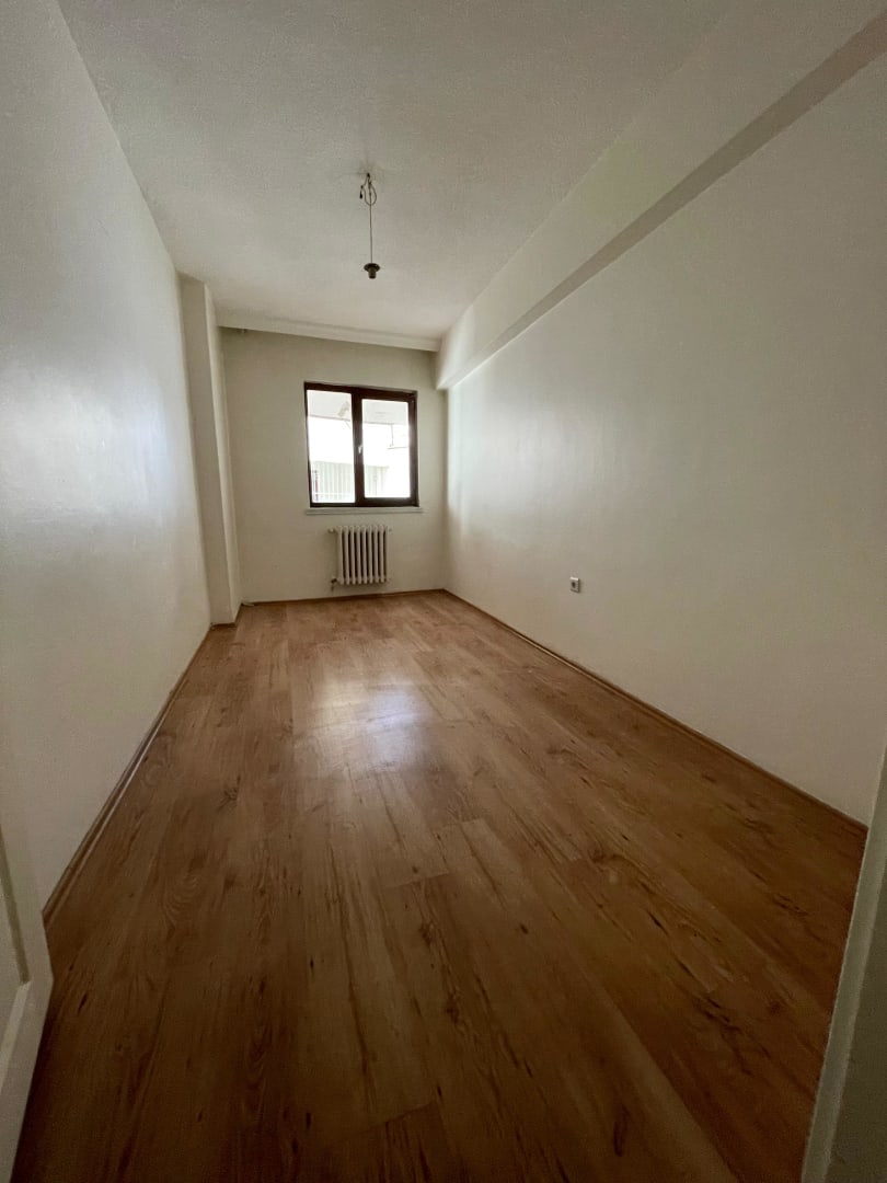 BÜYÜKESAT ULUBEY SOKAK GAZİOSMANPAŞA BAKIMLI -OTOPARKLI 3+1 95m2 15