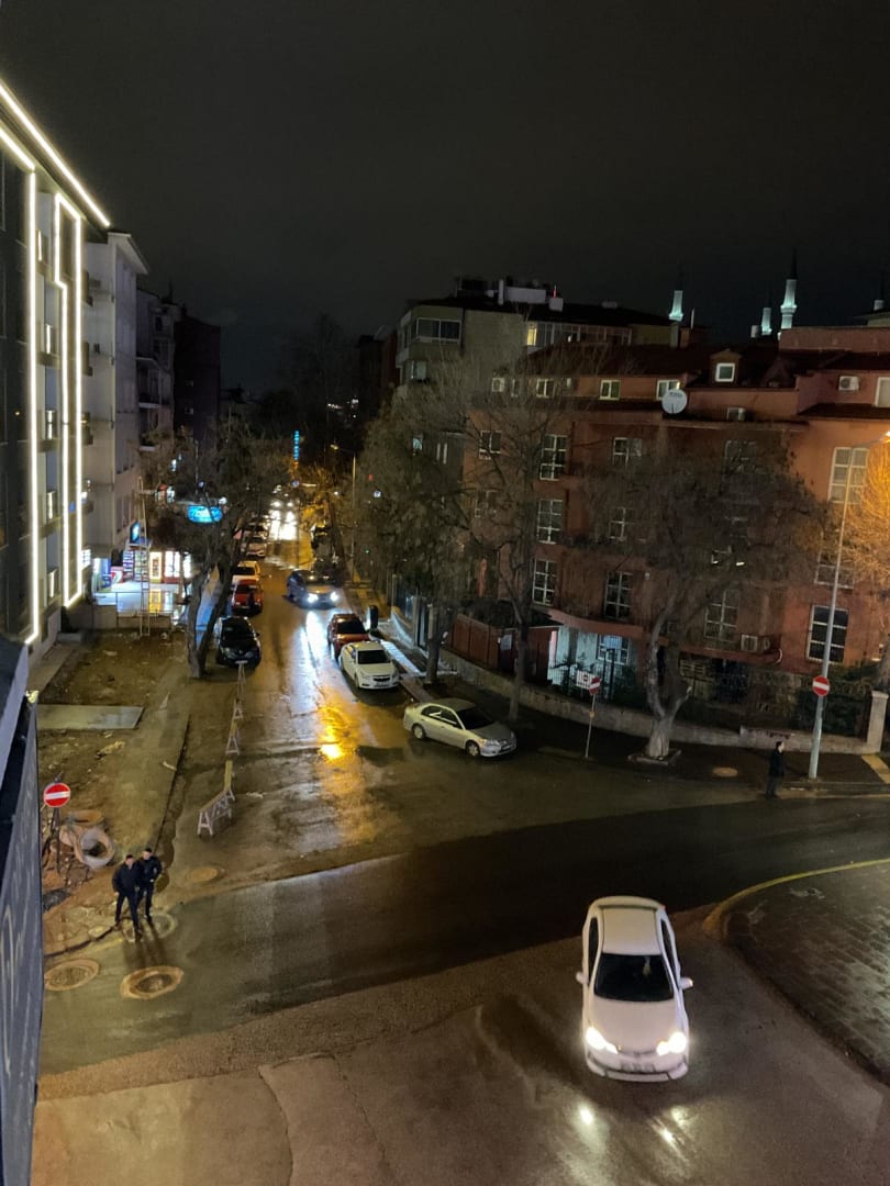 ACİL KAVAKLIDERE BÜKLÜM SOKAK KÖŞESİ ASANSÖRLÜ 3.KAT YAPILI 7