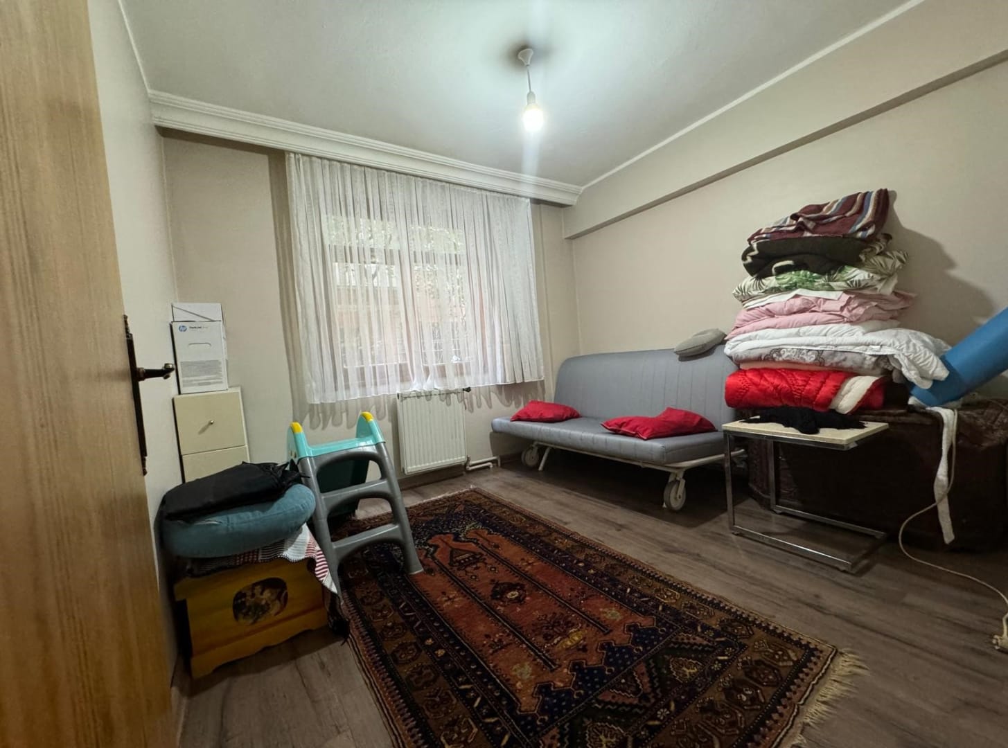 ESAT YAKINI FIRSAT DAİRE 200 m2 (6 + 2 + 2) GÜNEY CEPHE BAHÇELİ 7