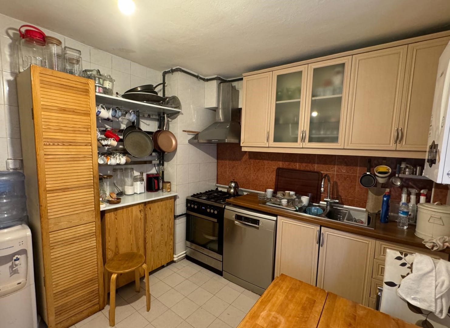 ESAT YAKINI FIRSAT DAİRE 200 m2 (6 + 2 + 2) GÜNEY CEPHE BAHÇELİ 17