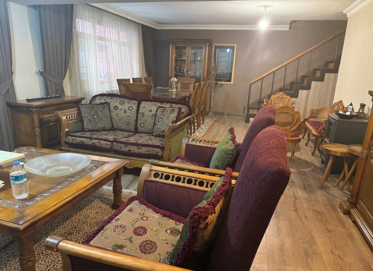 ESAT YAKINI FIRSAT DAİRE 200 m2 (6 + 2 + 2) GÜNEY CEPHE BAHÇELİ 6