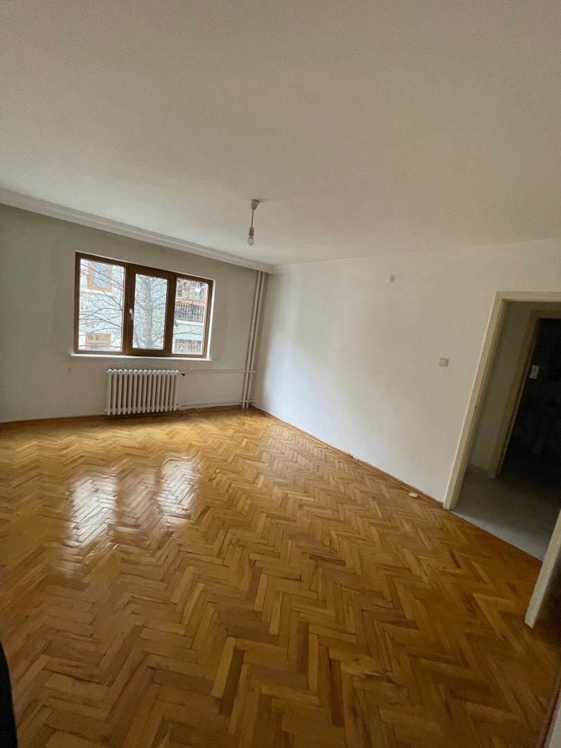 G.O.P. ULUBEY SOKAĞIN EN GÜZEL BİNASINDA ASANSÖRLÜ OTOPARKLI FIRSAT DAİRE 2