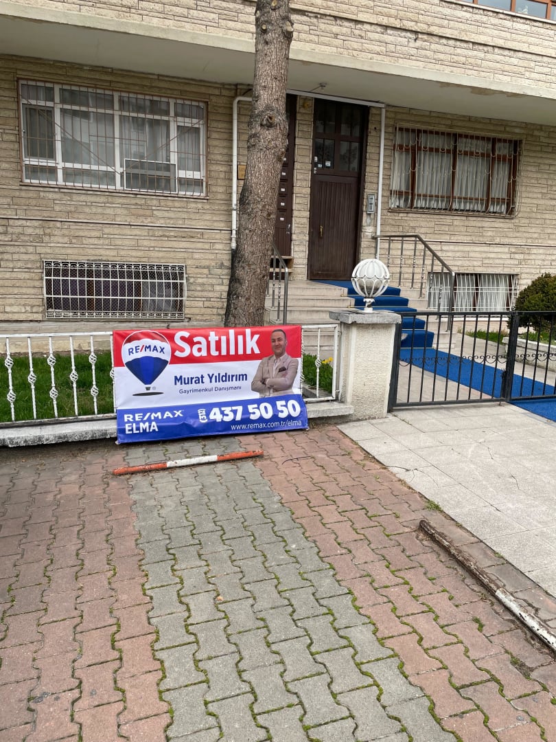 G.O.P. ULUBEY SOKAĞIN EN GÜZEL BİNASINDA ASANSÖRLÜ OTOPARKLI FIRSAT DAİRE