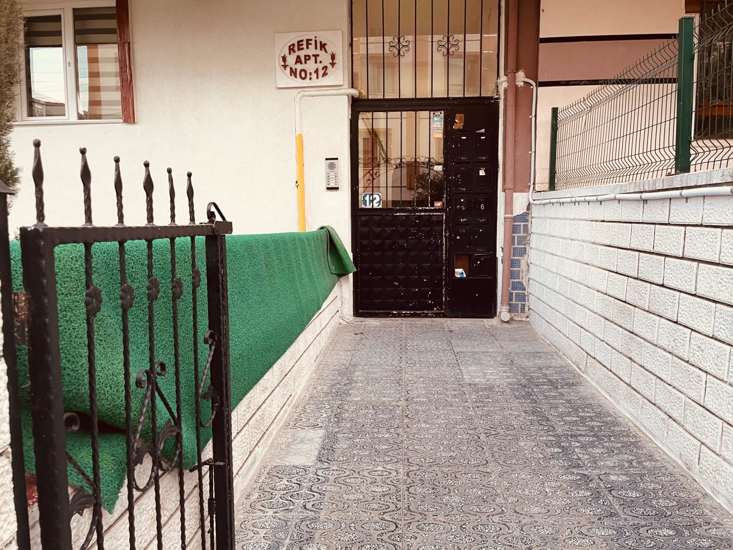 Dış Cephe / Bina