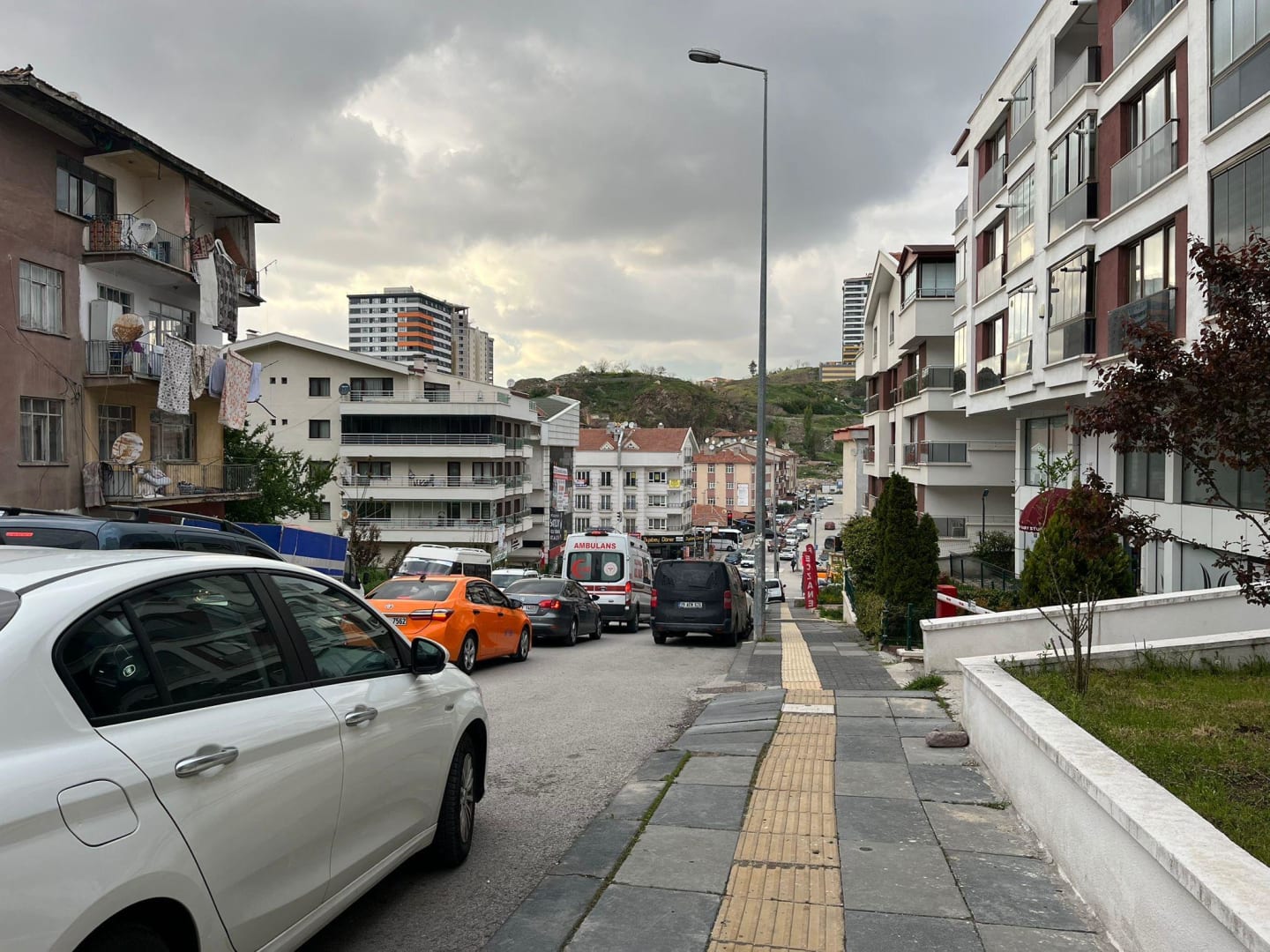 Dış Cephe / Bina