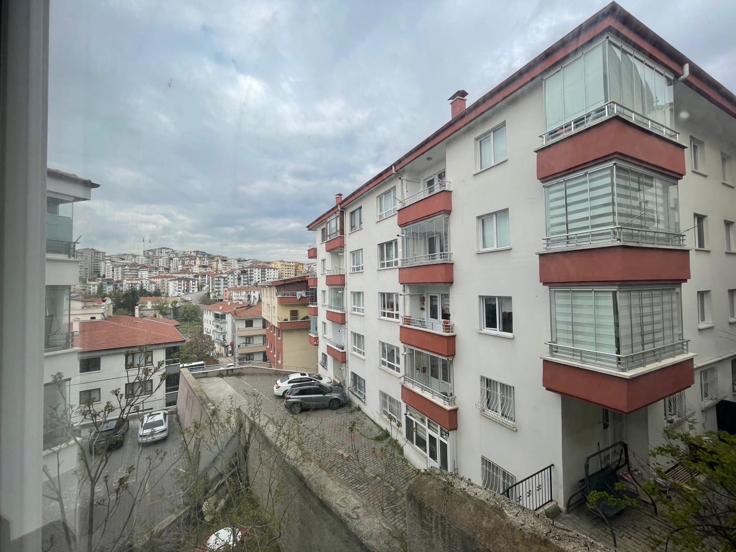 Dış Cephe / Bina