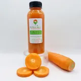 Nước ép cà rốt phía trước