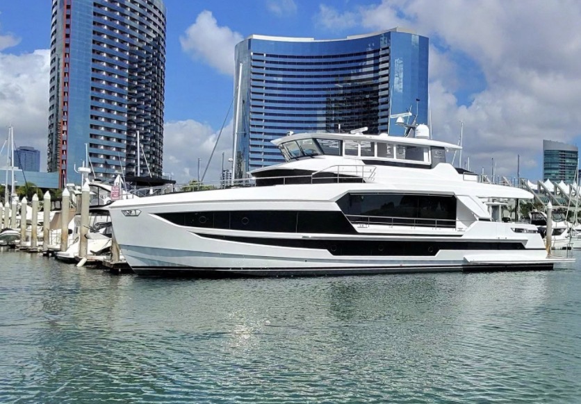 75ft Horizon motoryacht San Diego