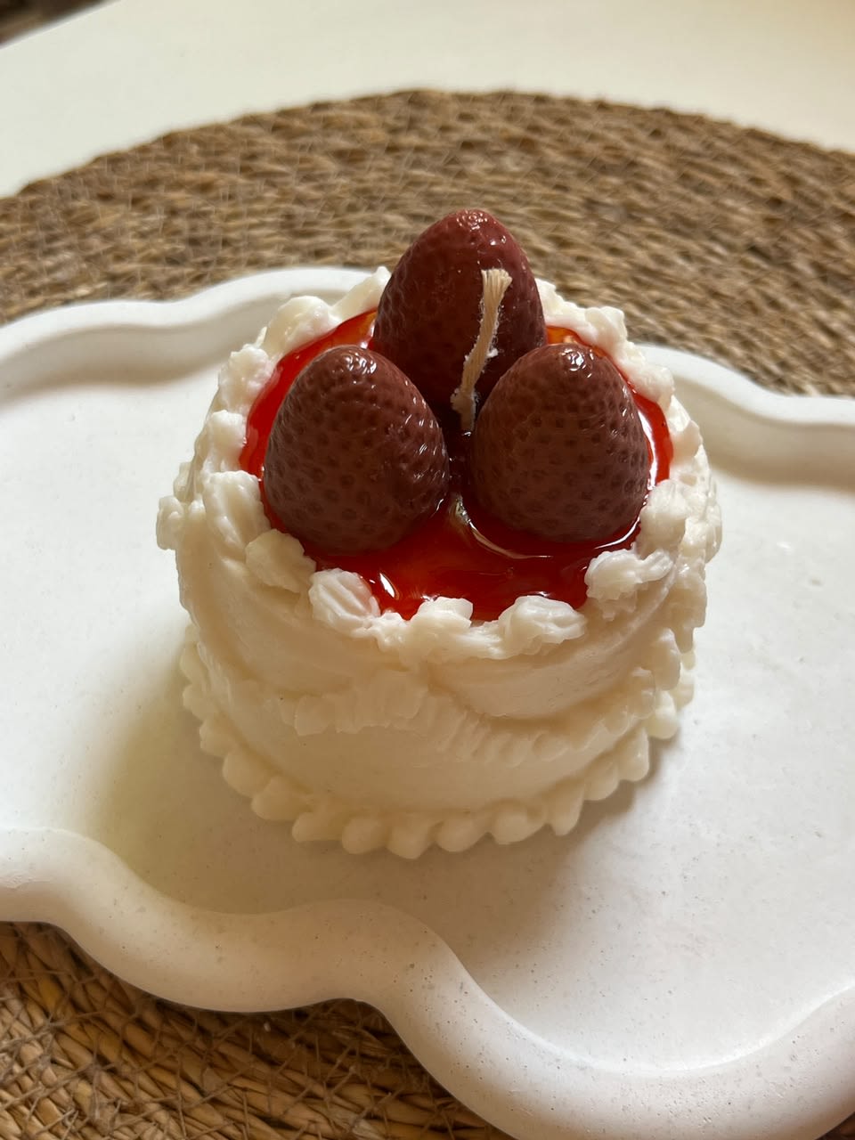 Round cake