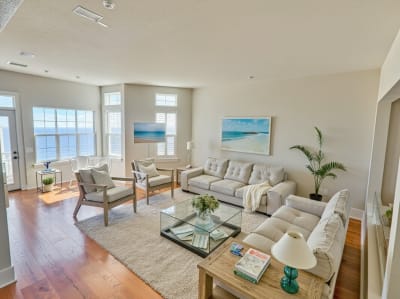 Coastal interior design style example