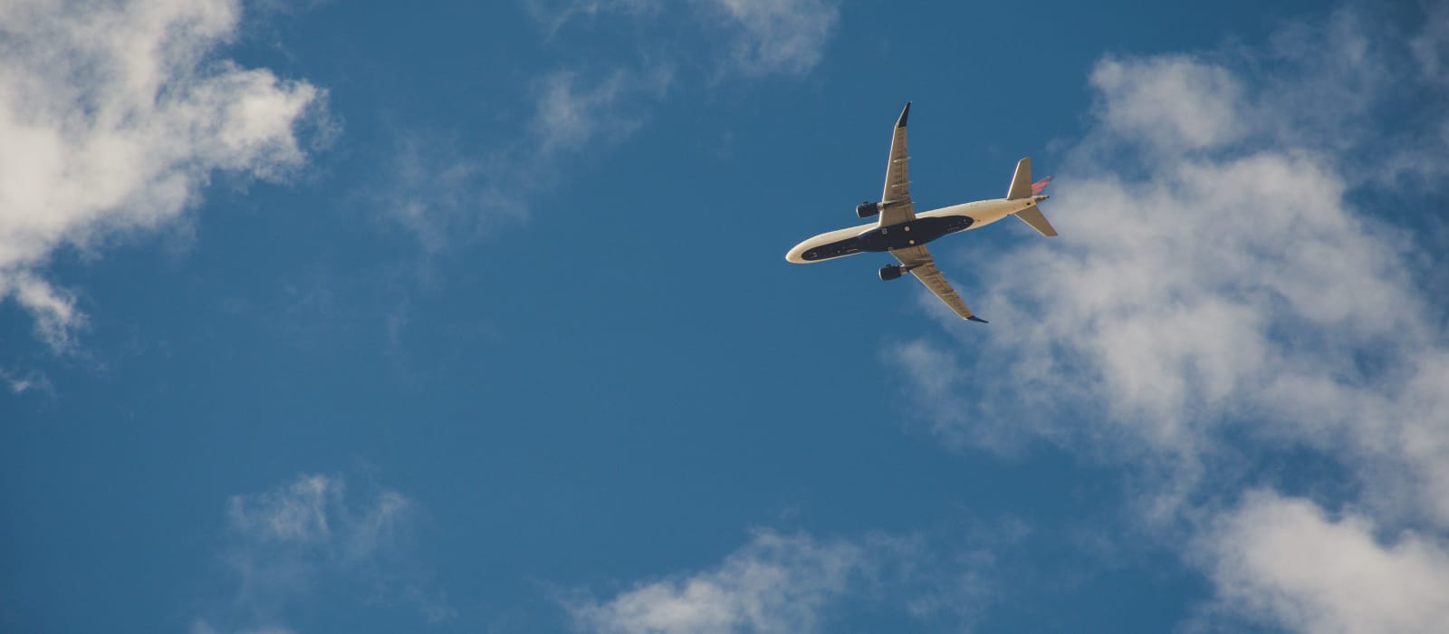 Flights from the US to Greece: Routes, Airlines, and Tips