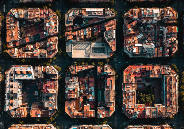 Eixample Barcelona: Guide to the Gaudí Grid