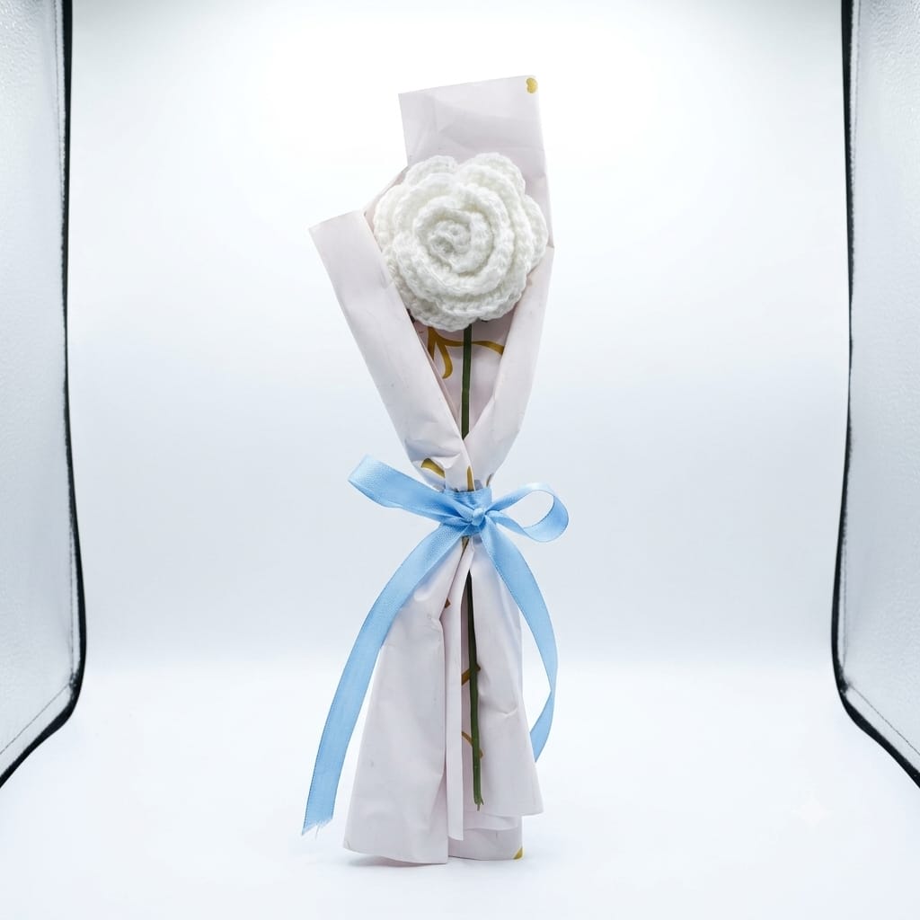 Handmade Crochet White Rose Bouquet