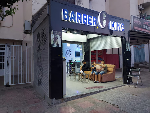 BARBER KING