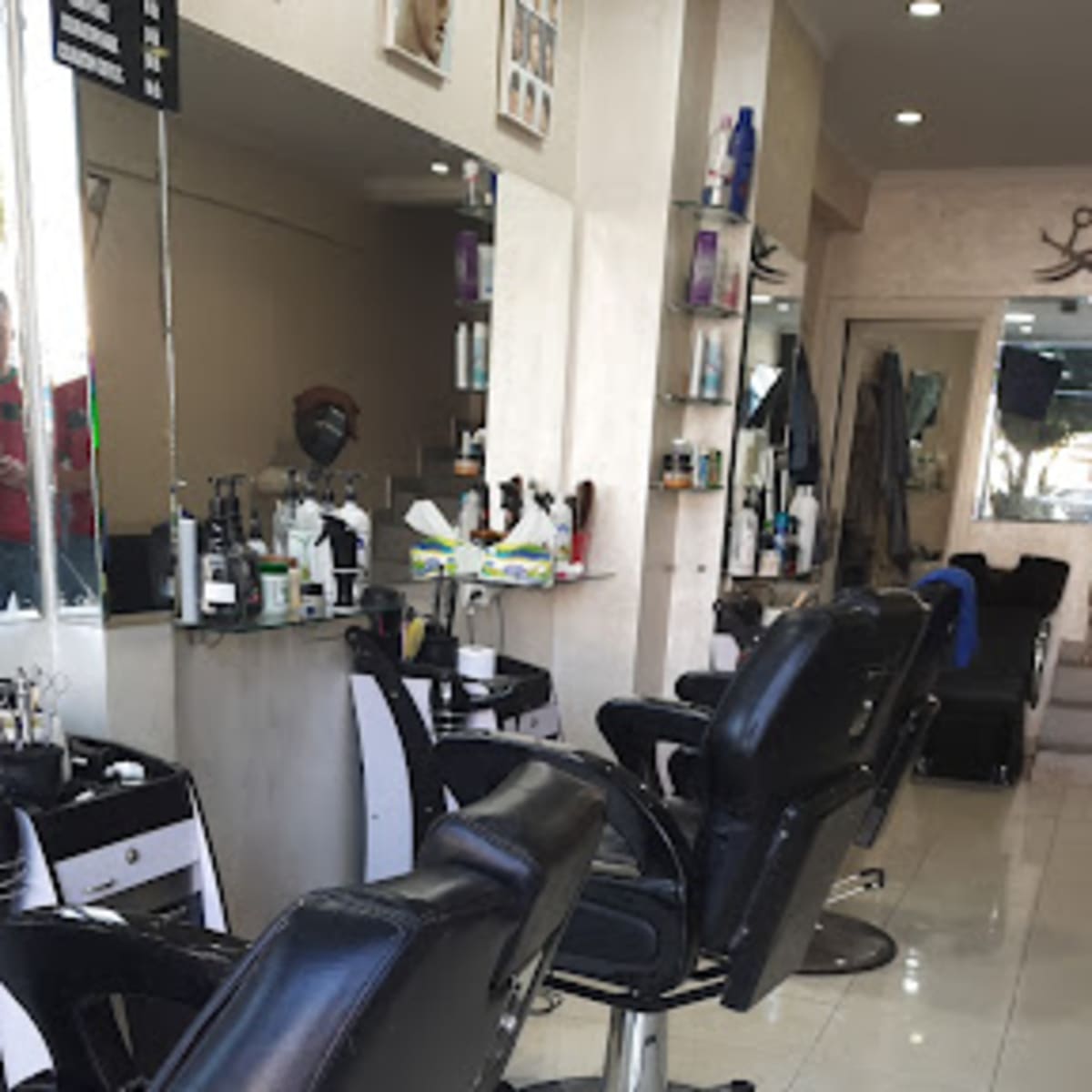 Salon ZENATA GOLDEN BARBER NAZIR - 1