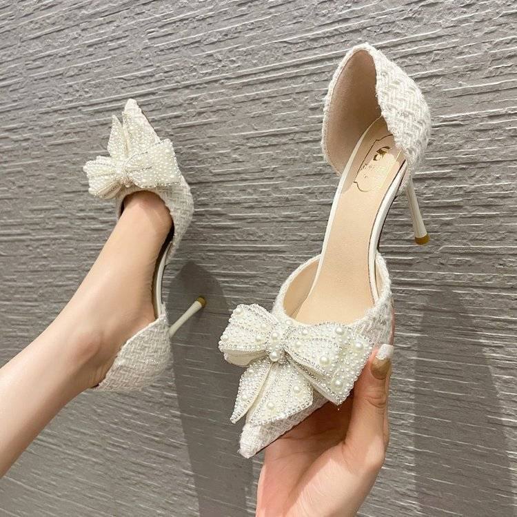 Bow design heels