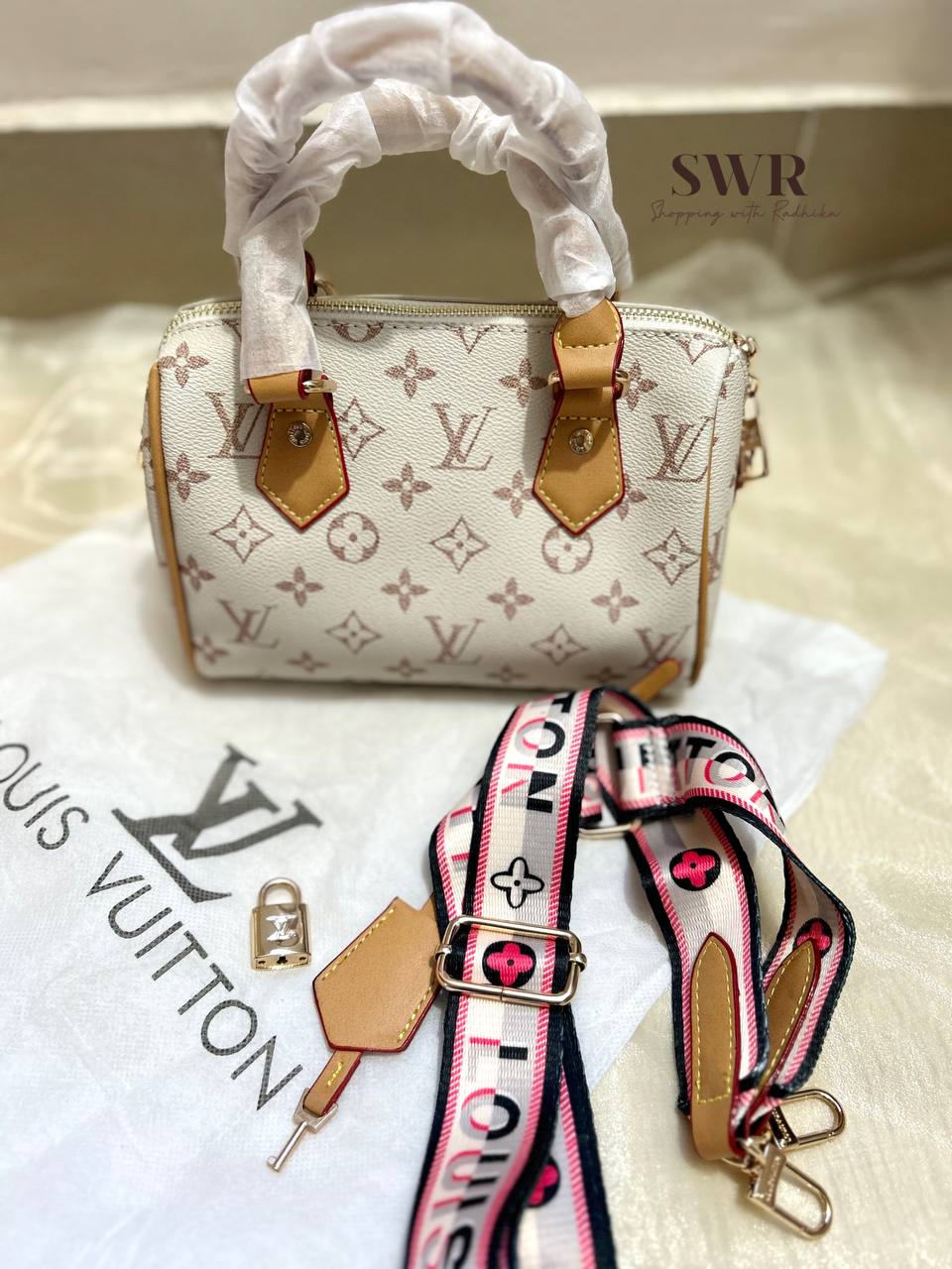 LV bag 001