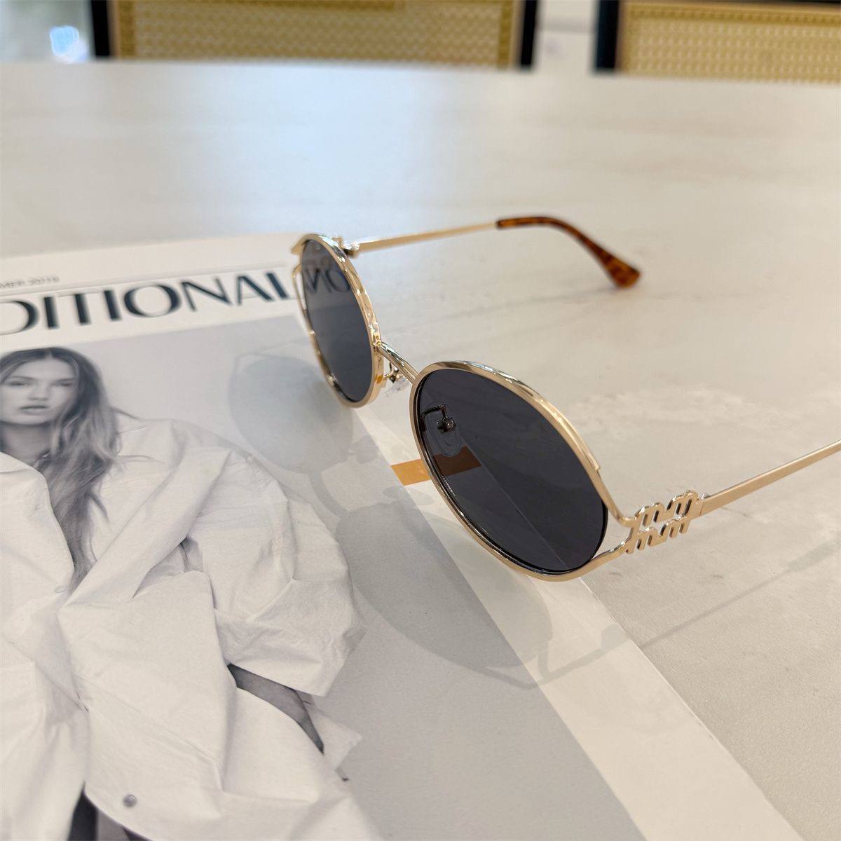 Sunglass #07