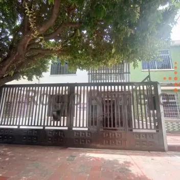 #87 - Casa en Cúcuta en arriendo de 300m², 6 habitaciones y 1 parqueadero - 25