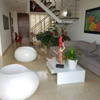 #178 - Casa en conjunto cerrado en venta en Cúcuta de 230m², 3 habitaciones y 2 parqueaderos - 2