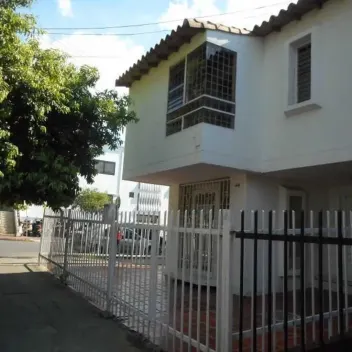 #231 - Casa en Cúcuta en venta de 182m², 3 habitaciones y 1 parqueadero - 1