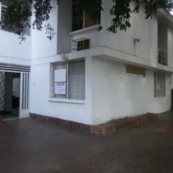 #243 - Casa en Cúcuta en venta de 484m², 5 habitaciones y 2 parqueaderos - 1