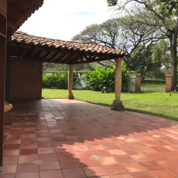 #266 - Casa en Villa del Rosario en venta de 500m², 4 habitaciones - 4