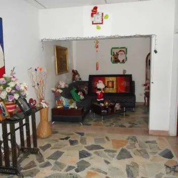 #284 - Casa en Cúcuta en venta de 233m², 4 habitaciones y 2 parqueaderos - 2