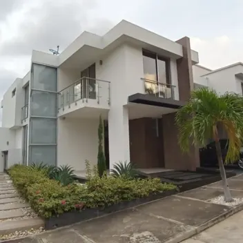 #524 - Casa en conjunto cerrado en Cúcuta en venta de 495m², 5 habitaciones y 2 parqueaderos - 1
