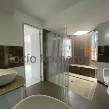 #537 - Casa en Los Patios en venta de 350m², 4 habitaciones y 2 parqueaderos - 5