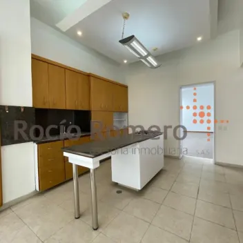 #537 - Casa en Los Patios en venta de 350m², 4 habitaciones y 2 parqueaderos - 3