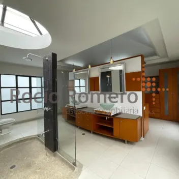 #537 - Casa en Los Patios en venta de 350m², 4 habitaciones y 2 parqueaderos - 10