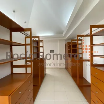 #537 - Casa en Los Patios en venta de 350m², 4 habitaciones y 2 parqueaderos - 17