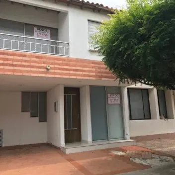 #548 - Casa en conjunto cerrado en Cúcuta en venta de 180m², 4 habitaciones y 2 parqueaderos - 1