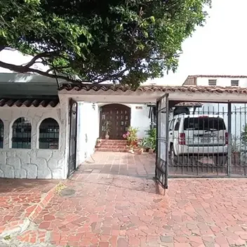 #584 - Casa en Cúcuta en venta de 278m², 4 habitaciones y 3 parqueaderos - 1