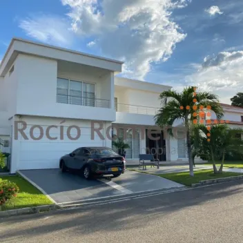 #607 - Casa en conjunto cerrado en Cúcuta en venta de 600m², 4 habitaciones y 3 parqueaderos - 2