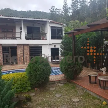 #663 - Casa en Chinácota en venta de 279m², 7 habitaciones y 1 parqueadero - 1
