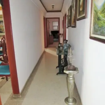 #710 - Apartamento Dúplex en Los Patios en venta de 215m², 3 habitaciones y 2 parqueaderos - 10