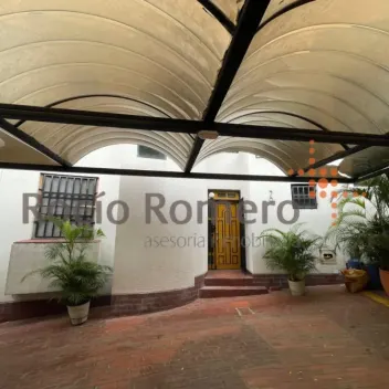 #713 - Casa en conjunto cerrado en Cúcuta en venta de 218m², 3 habitaciones y 2 parqueaderos - 1