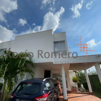 #731 - Casa en conjunto cerrado en Los Patios en venta de 240m², 4 habitaciones y 2 parqueaderos - 1