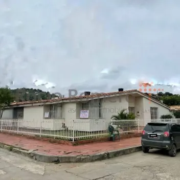 #772 - Casa en Cúcuta en venta de 169m², 3 habitaciones y 3 parqueaderos - 1