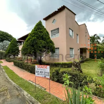 #773 - Casa en conjunto cerrado en Villa del Rosario en venta de 700m², 6 habitaciones y 2 parqueaderos - 2