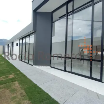 #780 - Casa en Los Patios en venta de 600m², 3 habitaciones y 5 parqueaderos - 2