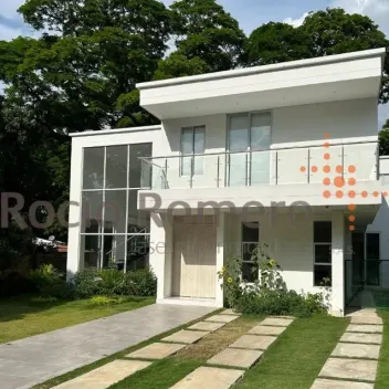 #820 - Casa en conjunto cerrado en Cúcuta en venta de 300m², 4 habitaciones y 3 parqueaderos - 1
