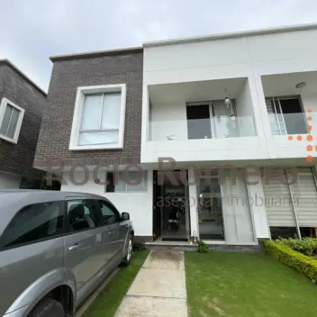 #884 - Casa en conjunto cerrado en Villa Del Rosario en venta de 149m², 3 habitaciones y 2 parqueaderos - 1