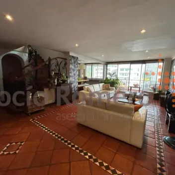#895 - Apartamento Penthouse en Los Patios en venta de 360m², 5 habitaciones y 2 parqueaderos - 4